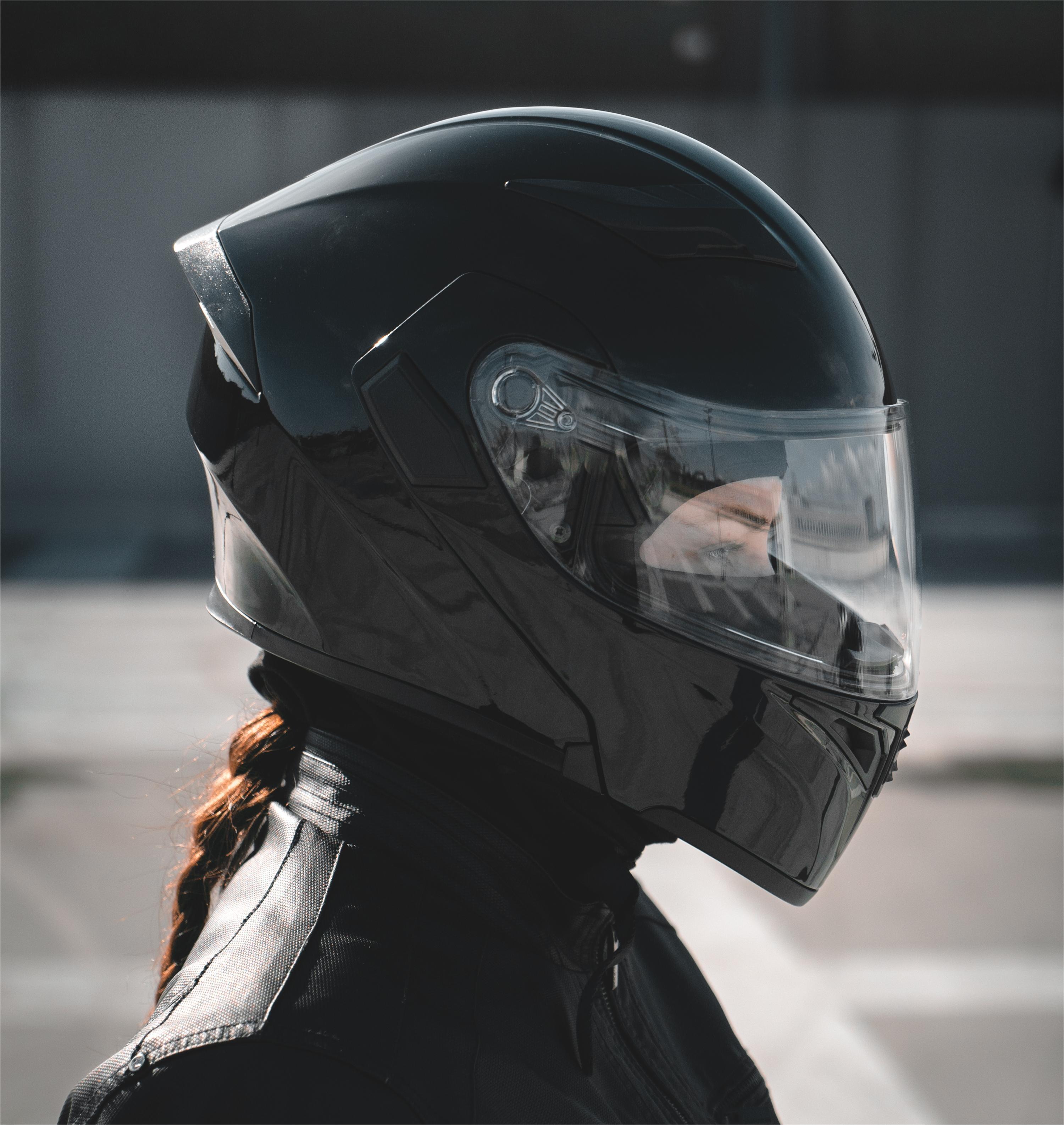 does color of motorcycle helmet matter Z1R Jackal Dark Best Motorcycle Helmets for 2026,