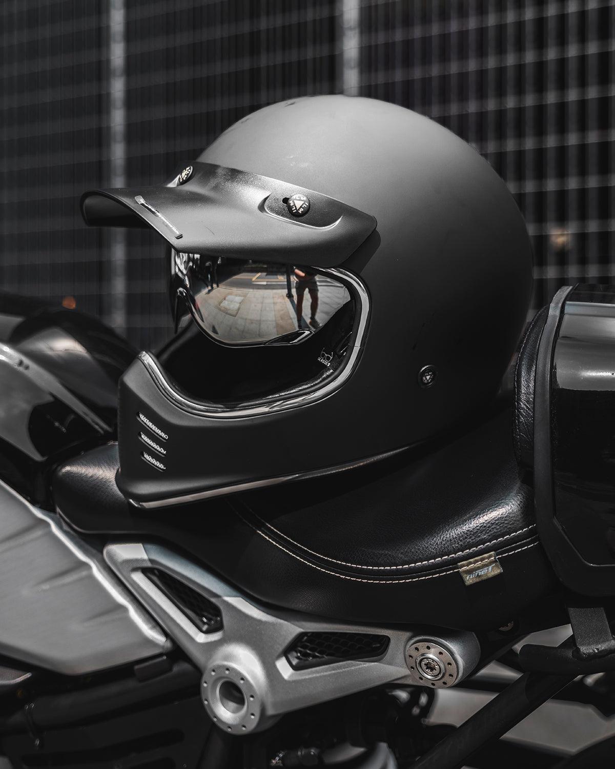 ILM Vintage Full Face Motorcycle Helmets Model Z502 Matte Black / Small ILM Vintage Full Face Motorcycle Helmets Model Z502 Matte Black / Small